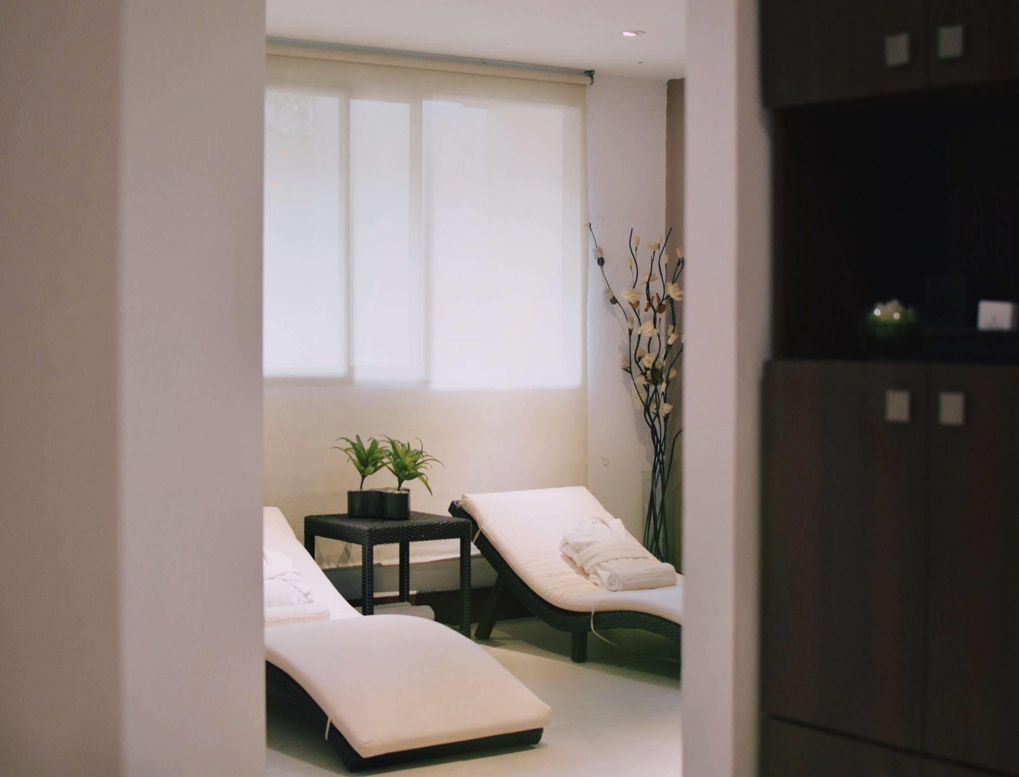 Hotel Lugano Suites Bogotá Esterno foto